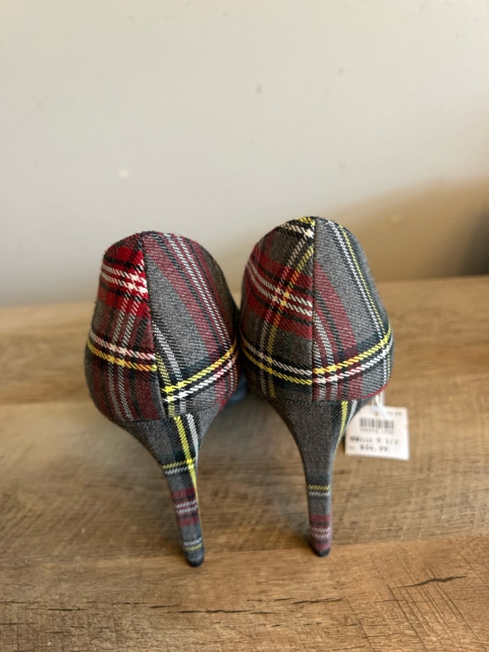 Womans Fiomi Gray Red Plaid Fabric Platform Heel‎ Shoe 9.5 NWT Academia Grunge - Picture 5 of 9